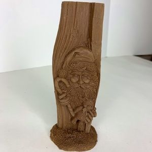 TNT Unfinished Old World Santa Claus Resin Pecan Shell Christmas Figurine